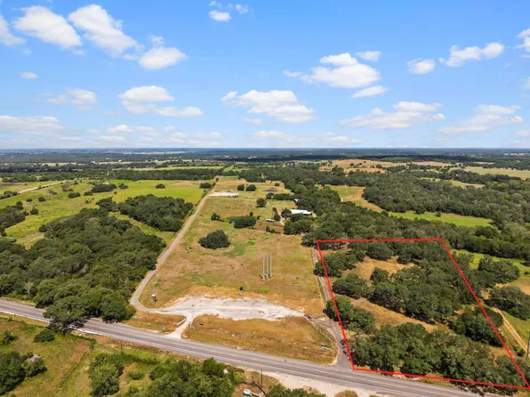 3541 State Highway 159 #2, La Grange, TX 78945