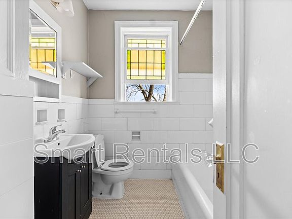 3rd image of 7208 Zephyr Pl #1E
