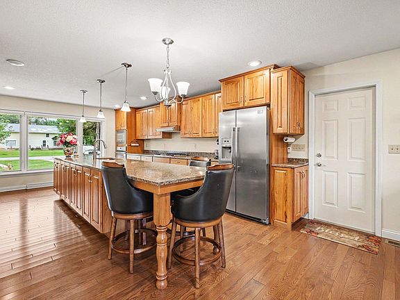 4th image of 3138 McCain Rd