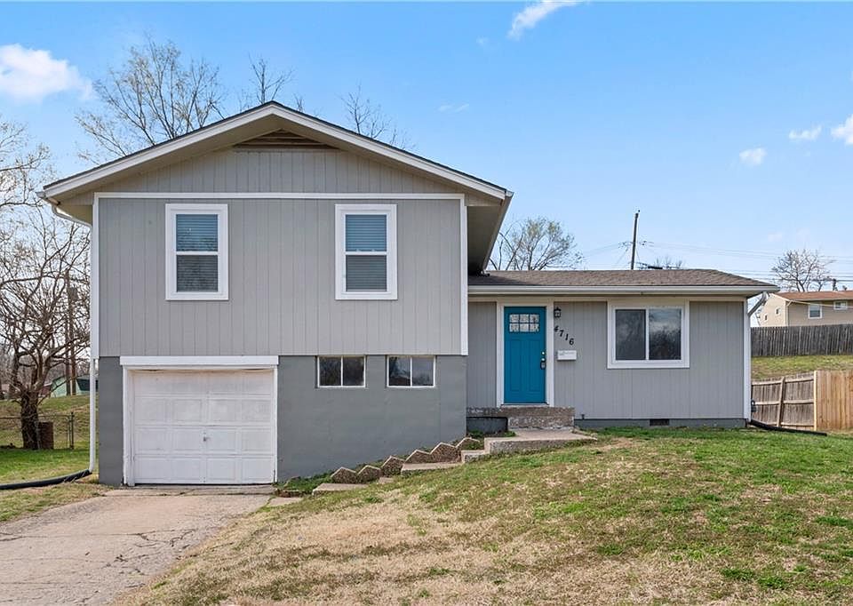 1st image of 4716 E 40th Pl