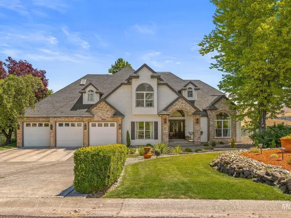 3705 Nicklaus Dr, Clarkston, WA 99403