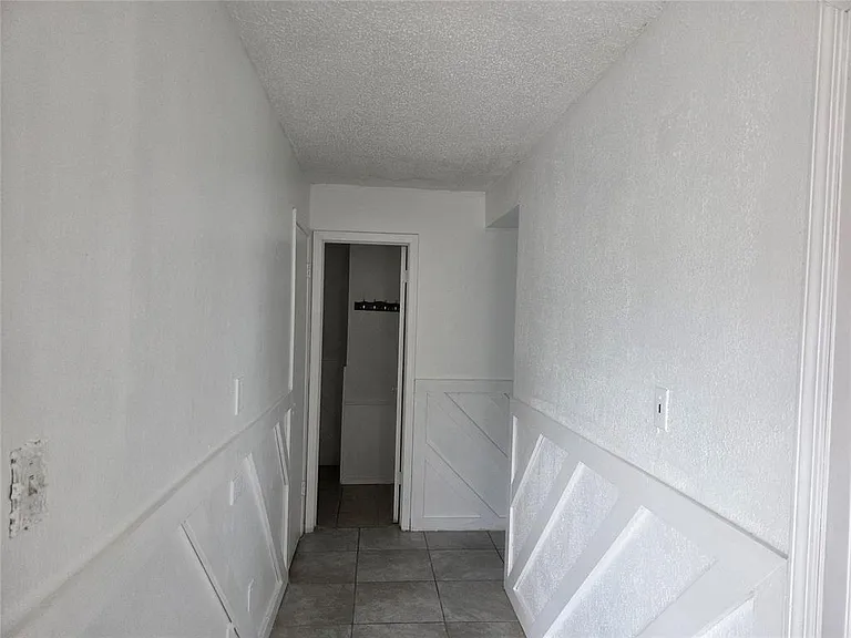 401 SE 12th St #156 — Photo 2