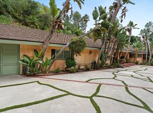 1138 Coldwater Canyon Dr, Beverly Hills, CA 90210