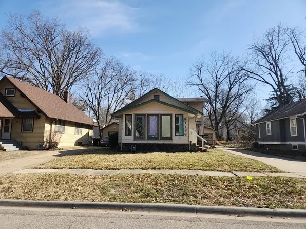 1166 SW Randolph Ave, Topeka, KS 66604