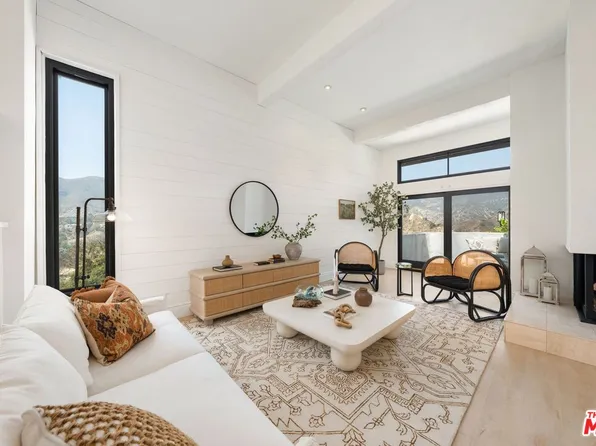 1663 Michael Ln, Pacific Palisades, CA 90272