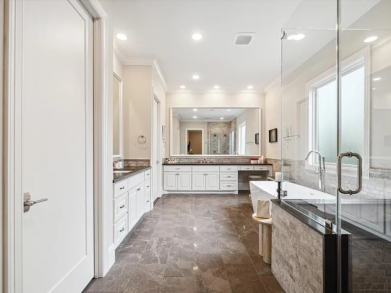 1527 Cunningham Parc Ln — Photo 12
