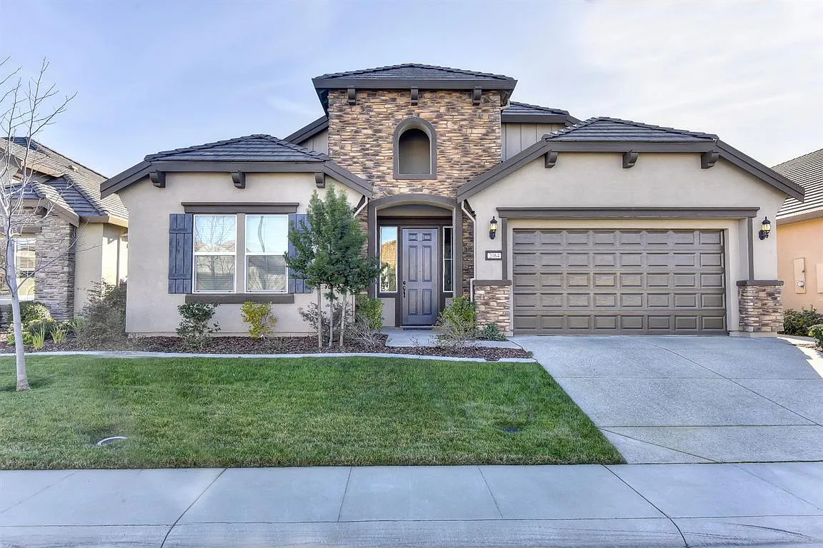 2064 Coryton Ln photo 1