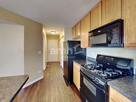 4th image of 1851 Woodside Dr