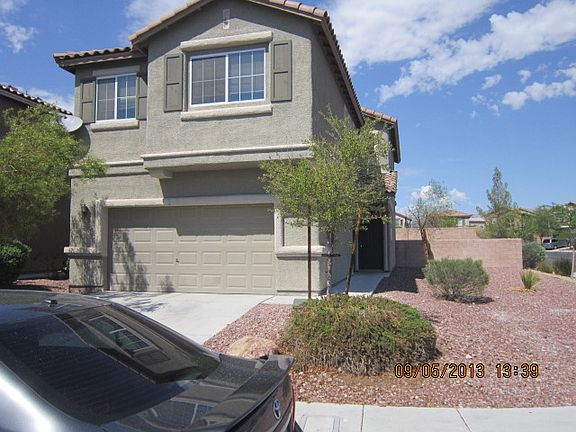 2nd image of 3852 Carisbrook Dr