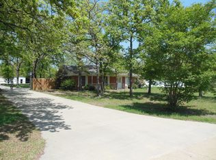 206 Surveyors Rd, Aubrey, TX 76227
