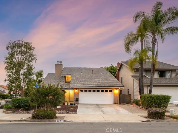 22191 Crane St, Lake Forest, CA 92630