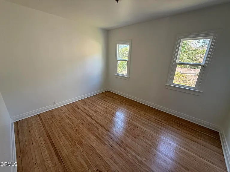 2371 Foster Ave — Photo 11