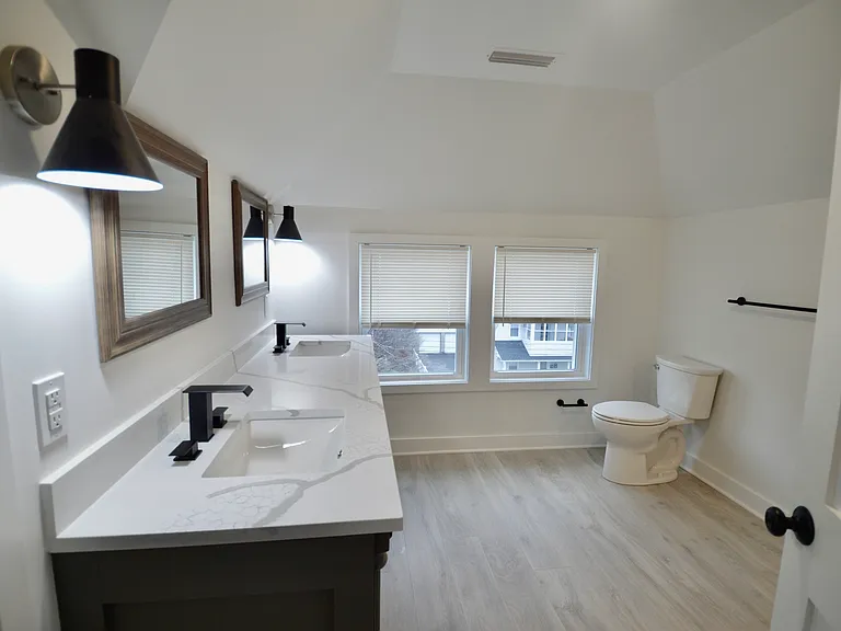 21 Nichols St — Photo 14