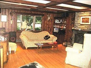 4th image of 131 Orbach Ave
