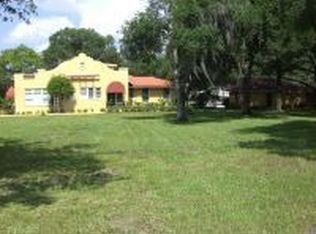 306 Bullard Pkwy, Temple Terrace, FL 33617