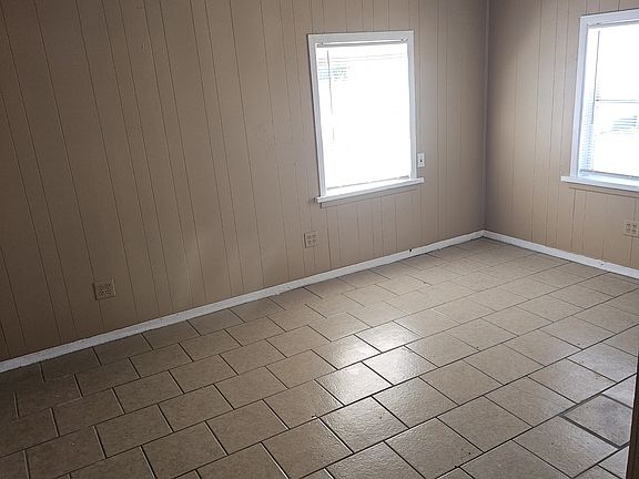 4th image of 217 N Wilson Ave #C