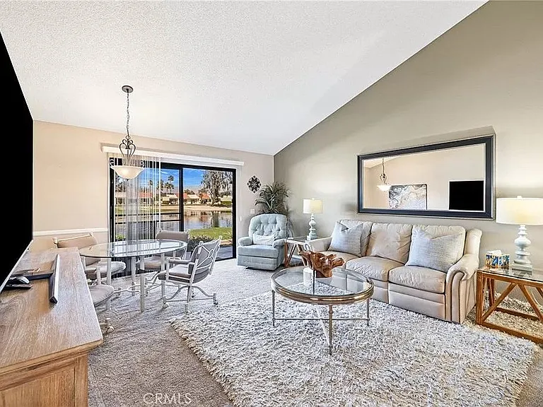 40268 Bay Hill Way — Photo 1