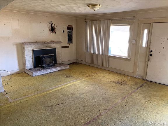 5th image of 4014 Pacific Ave