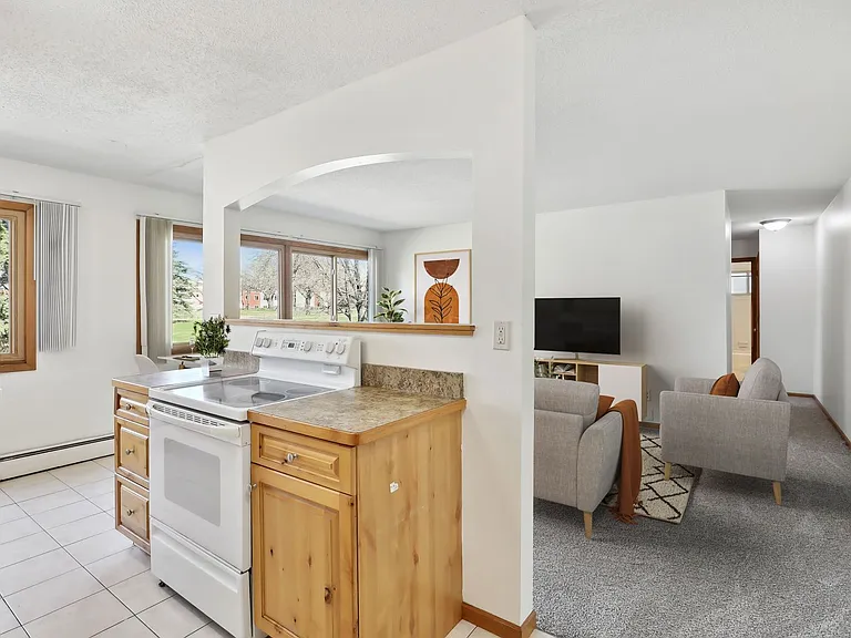 Unity View Apartments - 476 75th Ave NE — Photo 3