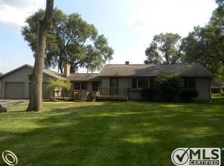 4506 River Hills Ct, Brighton, MI 48114