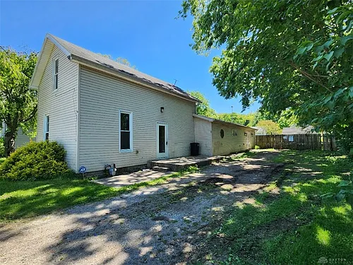 211 Race St Photo 1