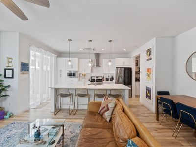 468 Lug Ln, Sacramento, CA, 95818