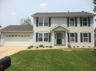 321 Charlottesville Dr, Saint Charles, MO