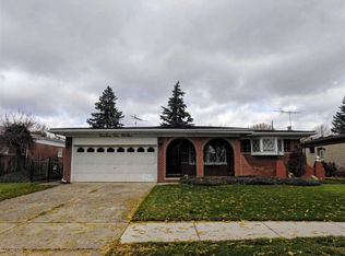 14113 Castle Ave, Warren, MI 48088