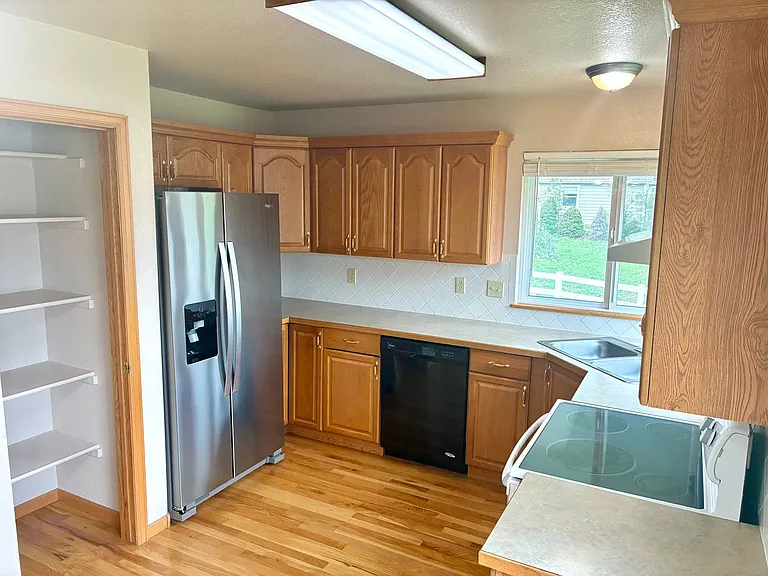 2597 Turquoise St — Photo 11