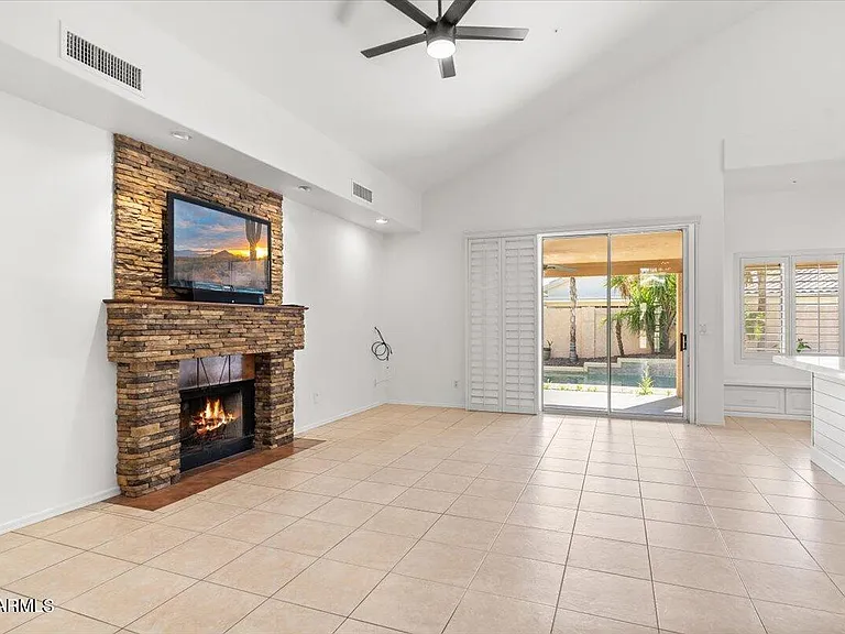 9331 E Wood Dr — Photo 5
