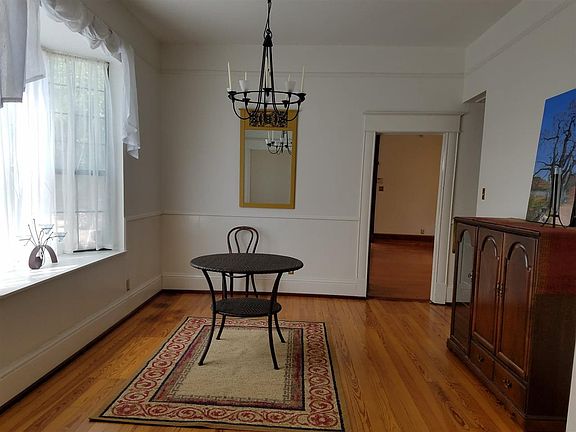 5th image of 100 N Kentucky Ave