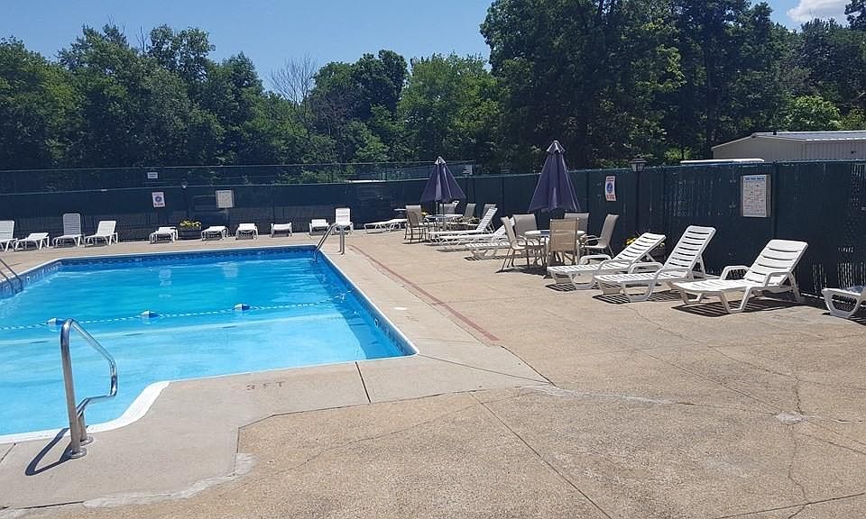 1st image of 65 Greentree Ln APT 47