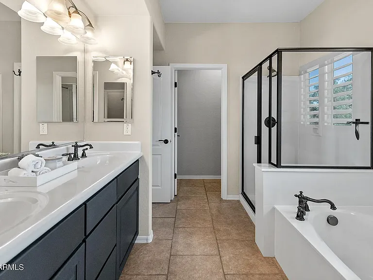 Primary bath