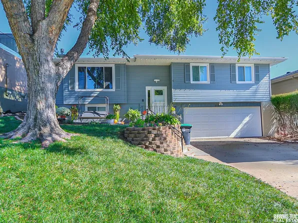 3129 S 52nd St, Omaha, NE 68106