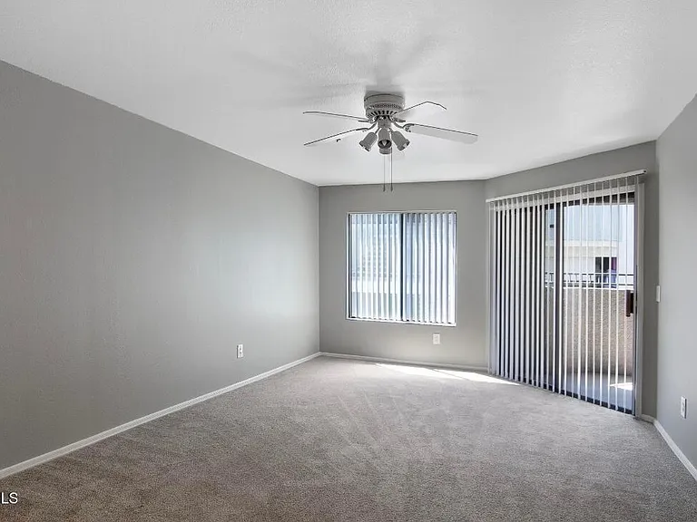 2025 E Campbell Ave #128 — Photo 6