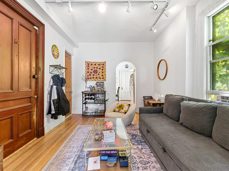 45 Rutland St #3 — Photo 4