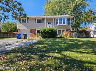 622 Vaughn Ave, Toms River, NJ