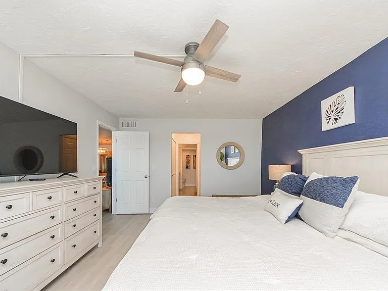 2900 Gulf Blvd #204 — Photo 20