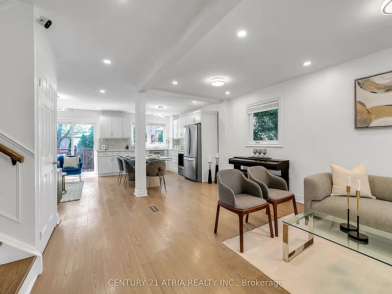 10 Park Lane Cir — Photo 14