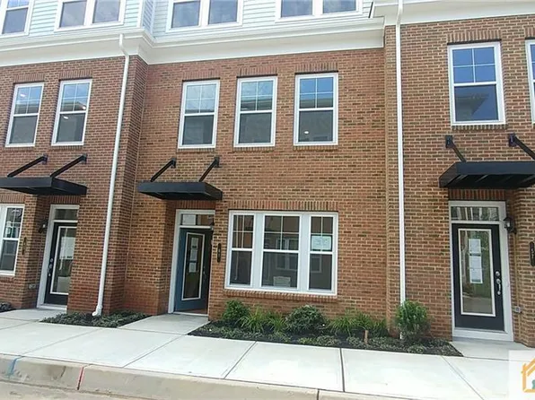 61 Bond St, North Brunswick, NJ 08902