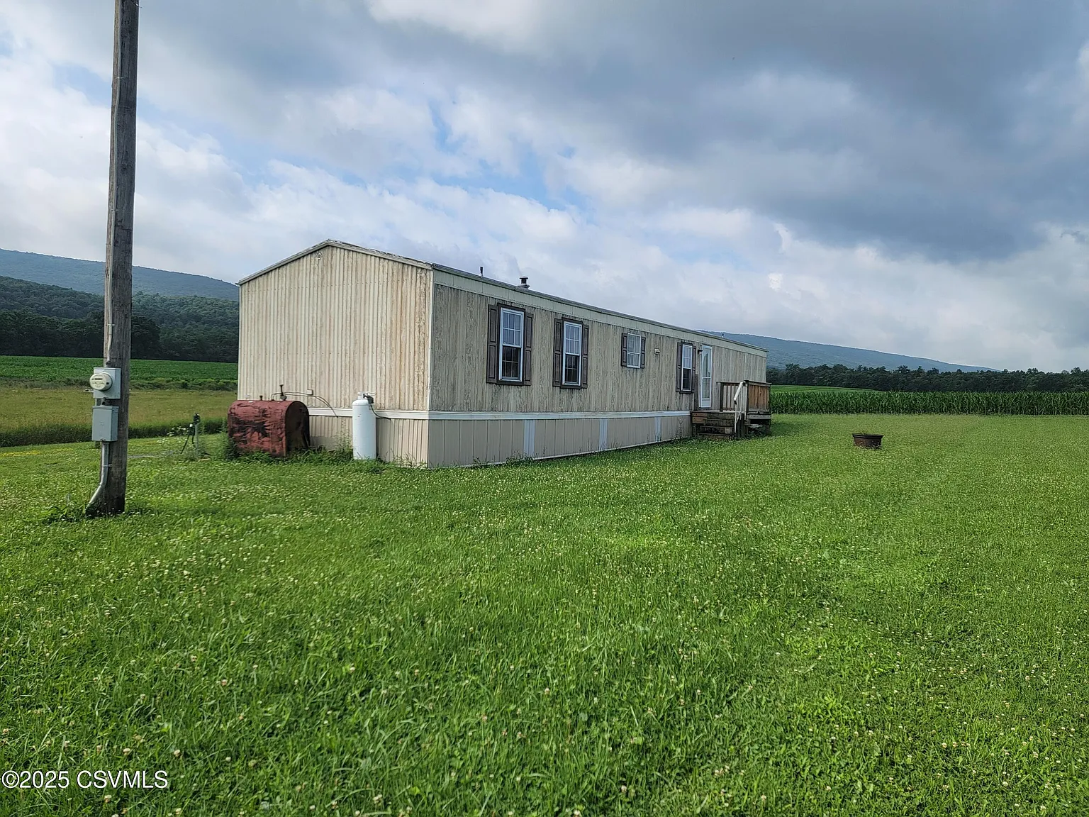 2 bed, 1120 sqft, $700 — Photo 2