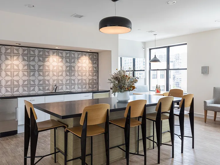 Charles & Co Resident Lounge