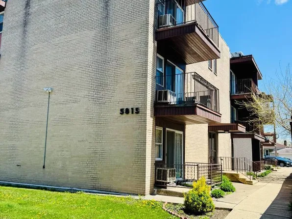 5815 N Spaulding Ave APT 2B, Chicago, IL 60659