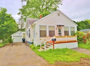 252 Maple St, Bangor, ME 04401