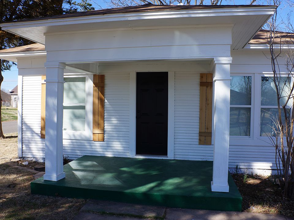 1st image of 1121 W Broadway Ave