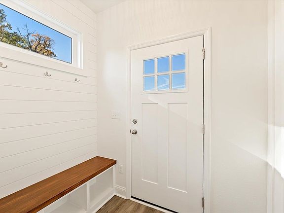 4th image of 5677 Native Oak Dr