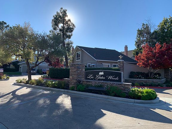 2nd image of 200 Elm Wood Ct