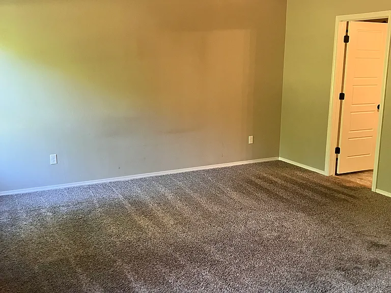 6609 S 20th Pl — Photo 14