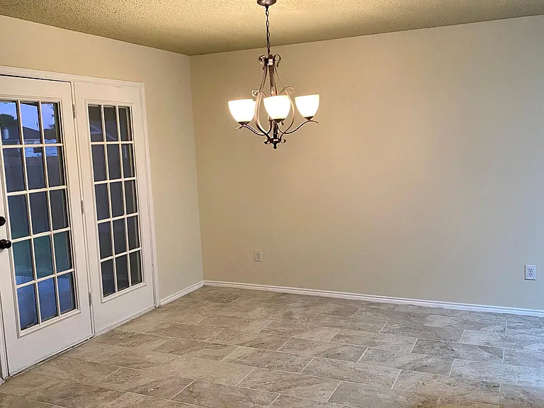 1612 Wolf Creek Dr — Photo 9