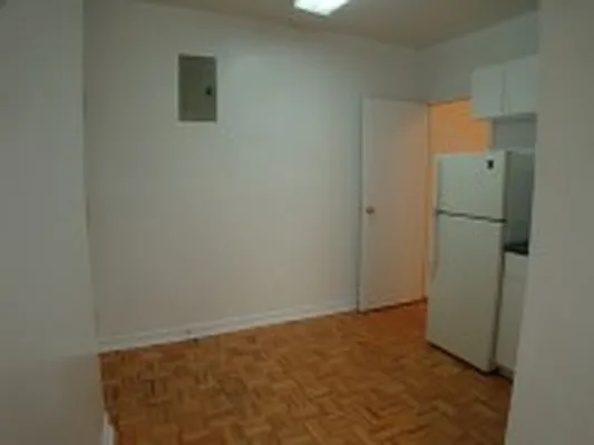 Rented by DSA Realty | media 25